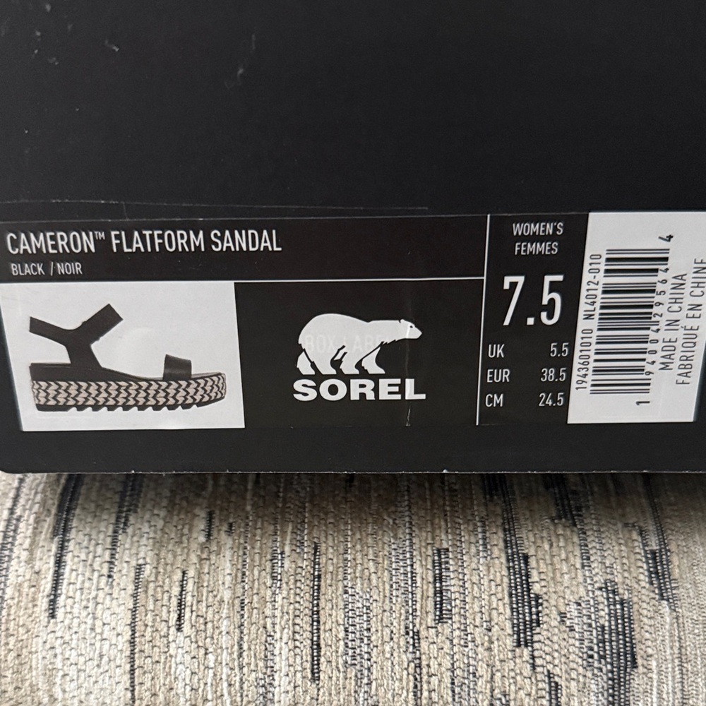 Sorel Cameron Flatform Sandal, 7.5 - Picture 2 of 5